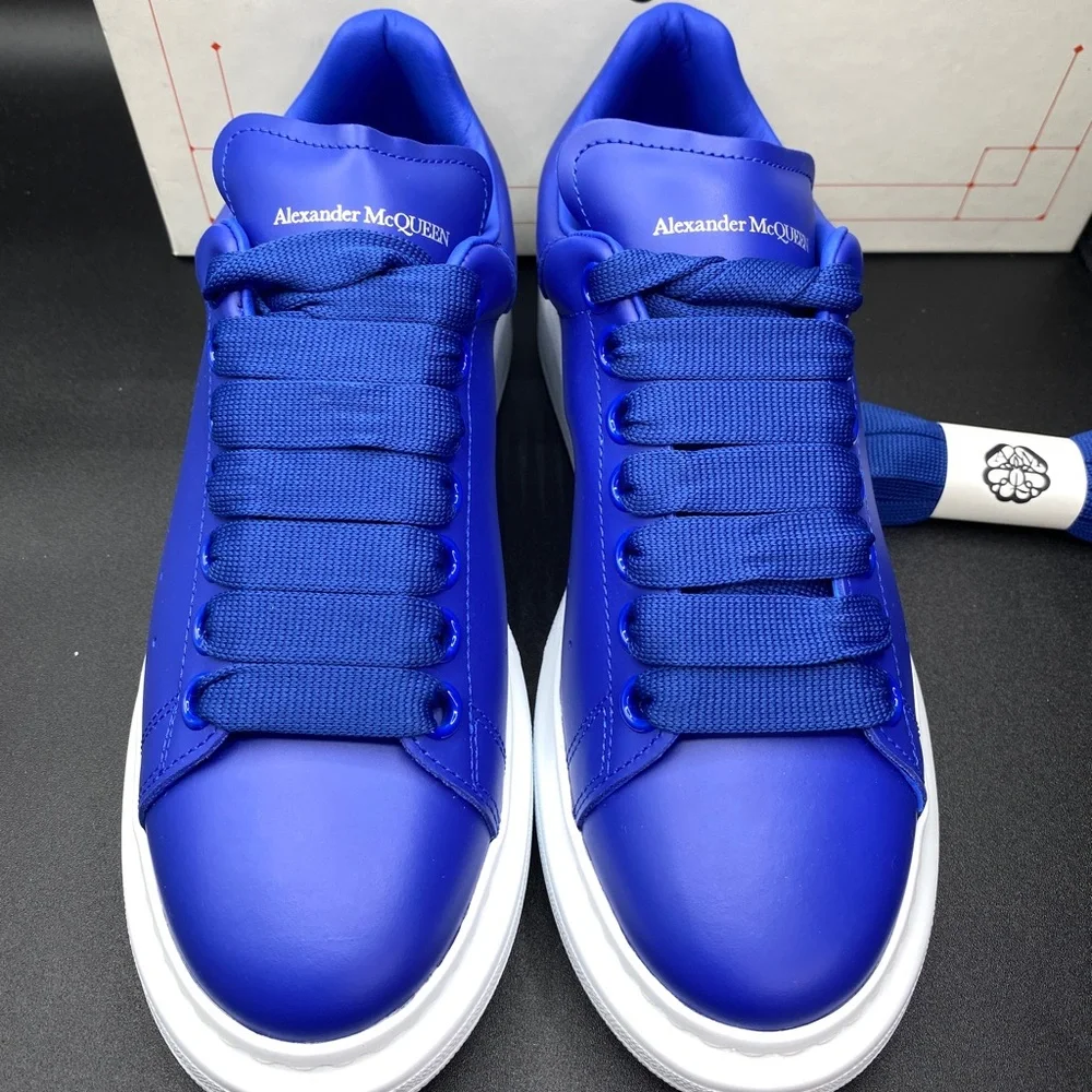 💙Host Picked💙Alexander McQueen Women’s Oversized Sneakers Size 7.5 AUTHENTIC - Picture 3 of 9